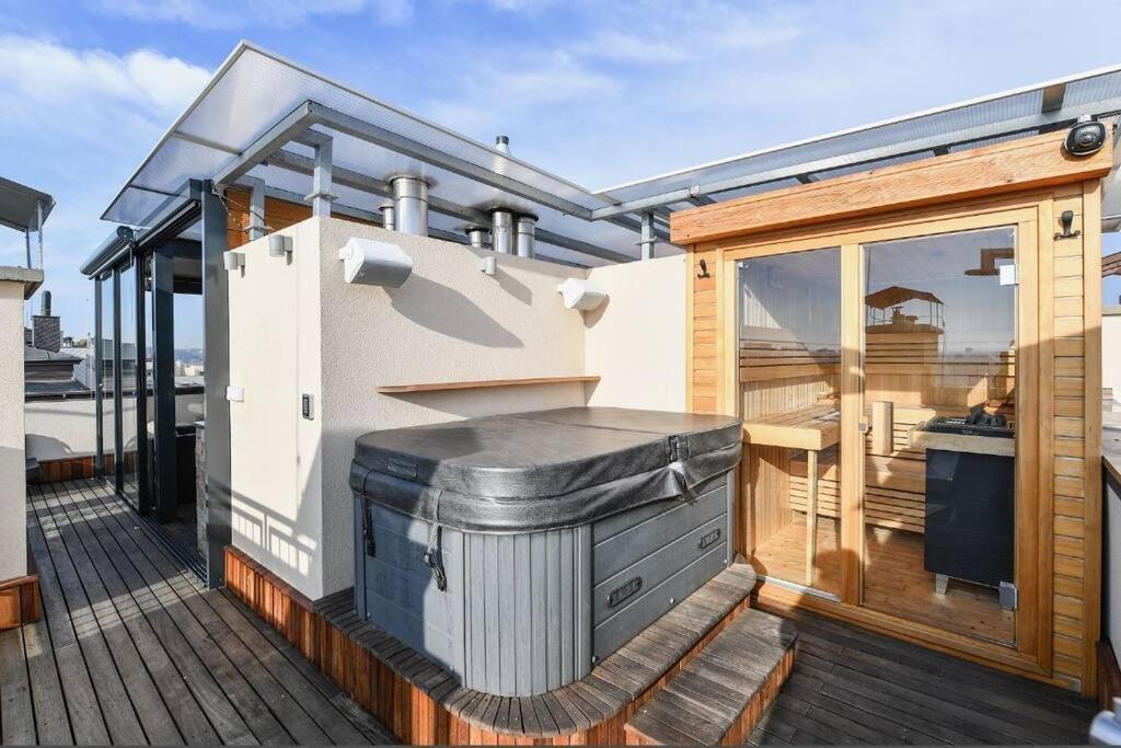Luxury Rooftop Appartment With Fantastic Views Praha Exteriér fotografie